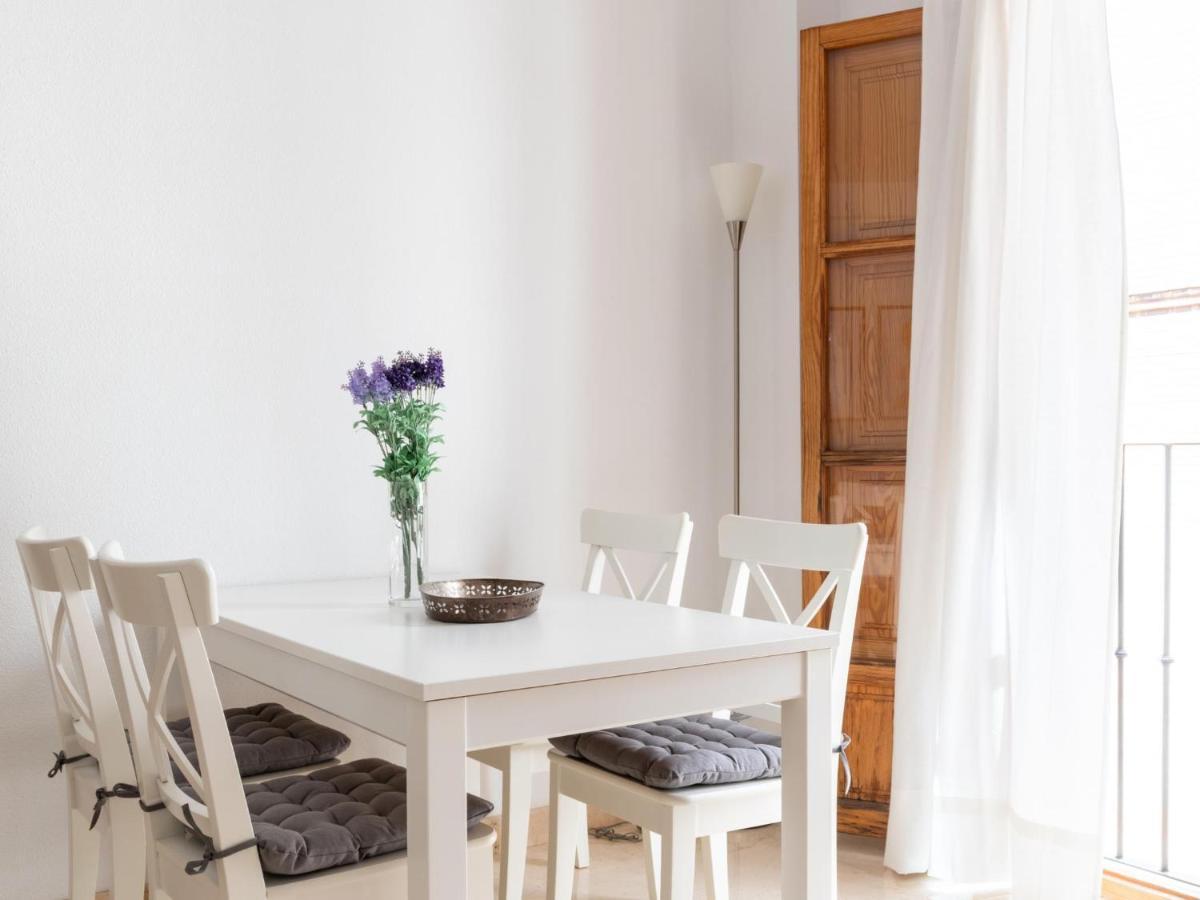 Vr Excelente Ubicacion Luminoso Apt Para Parejas Seville Ngoại thất bức ảnh